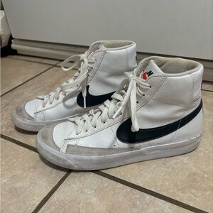 Women’s Nike Mid Blazers
